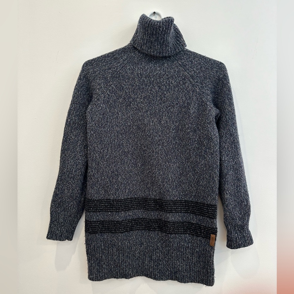 Roots lambswool turtleneck